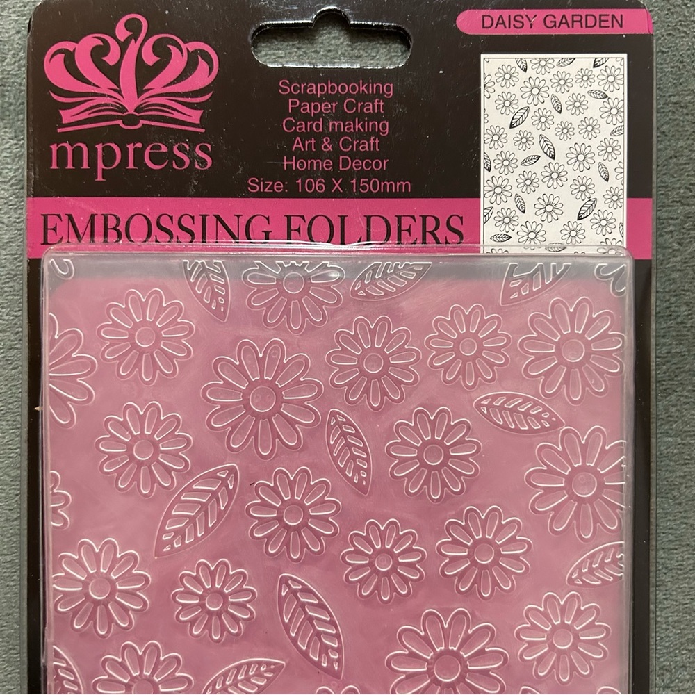 mpress 4 x 6 embossing folder - DAISY GARDEN